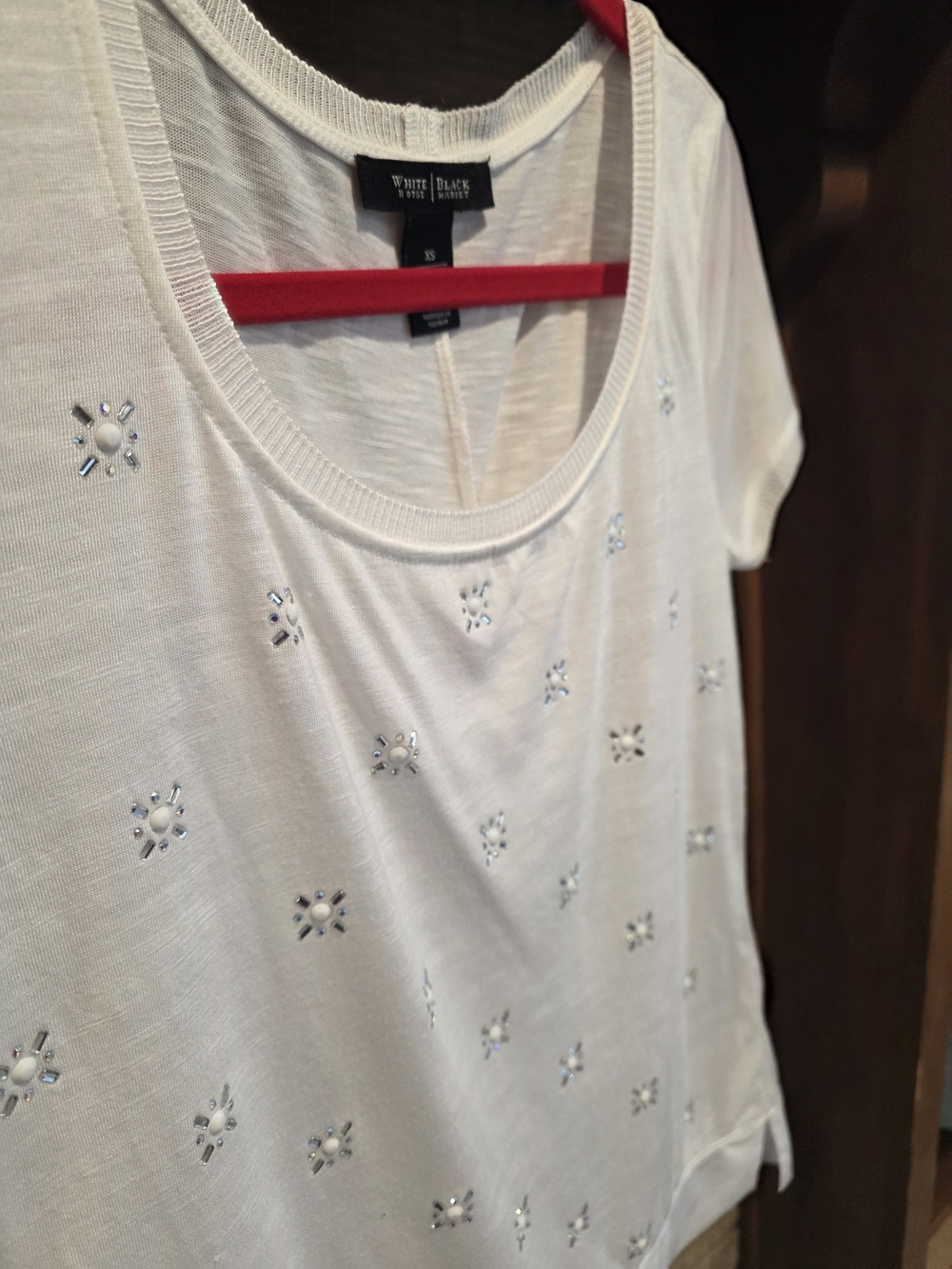 White House Black Market White Rhinestone Scoop Neck Short Sleeve Tee - Picture 3 of 6
